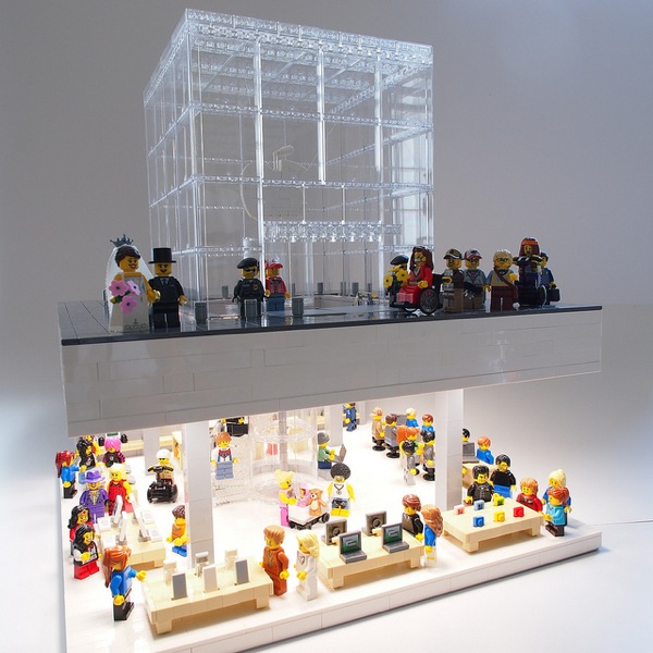 L'Apple Store della 5th Avenue di Lego