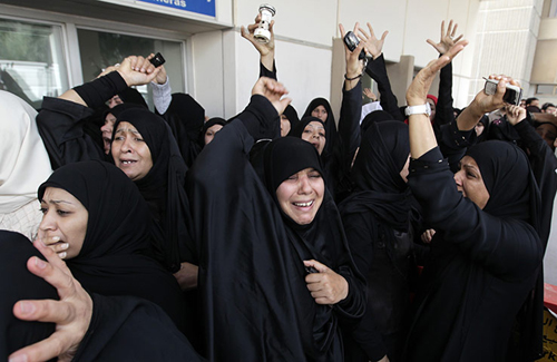 Donne protestano contro il regime del Bahrein