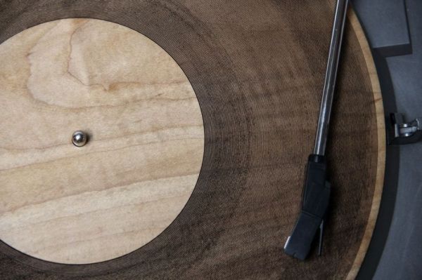 Un disco di legno