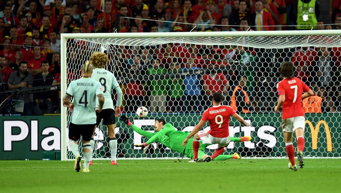 Hal Robson-Kanu del Galles segna a Euro 2016
