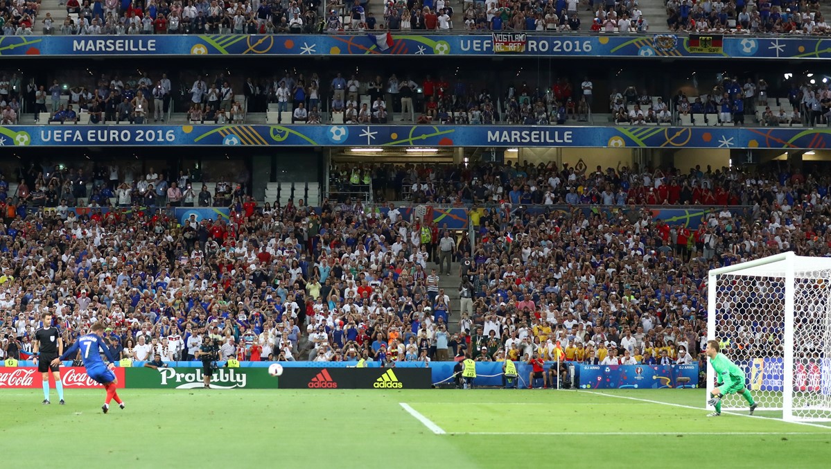 Griezmann segna contro la Germania a Euro 2016