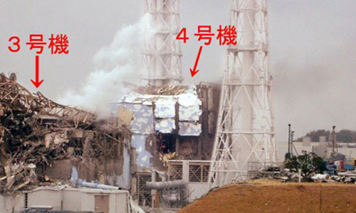 I danni ai reattori 3 e 4 della centrale nucleare di Fukushima Daiichi