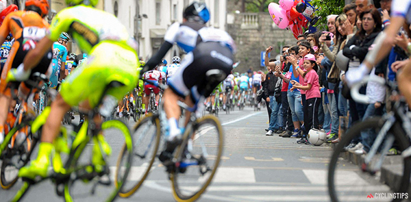 Giovani tifosi al Giro 2013