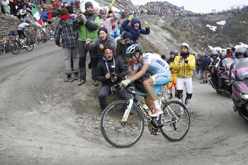 Aru sul colle delle Finestre al Giro d'Italia 2015