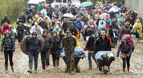 Pioggia al Glastonbury Festival