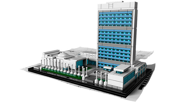 Il Palazzo di Vetro dell'ONU in Lego