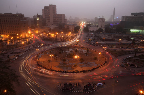 Ritorna il traffico in piazza Tahrir al Cairo