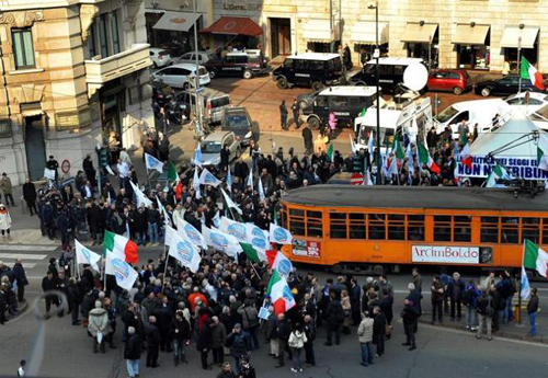 La manifestazione a sostegno di Berlusconi