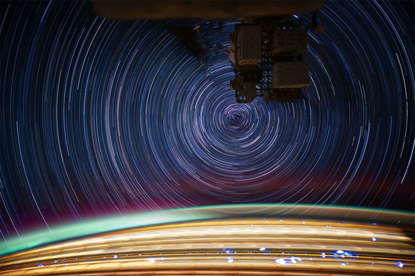 Star trails fotografate dalla ISS