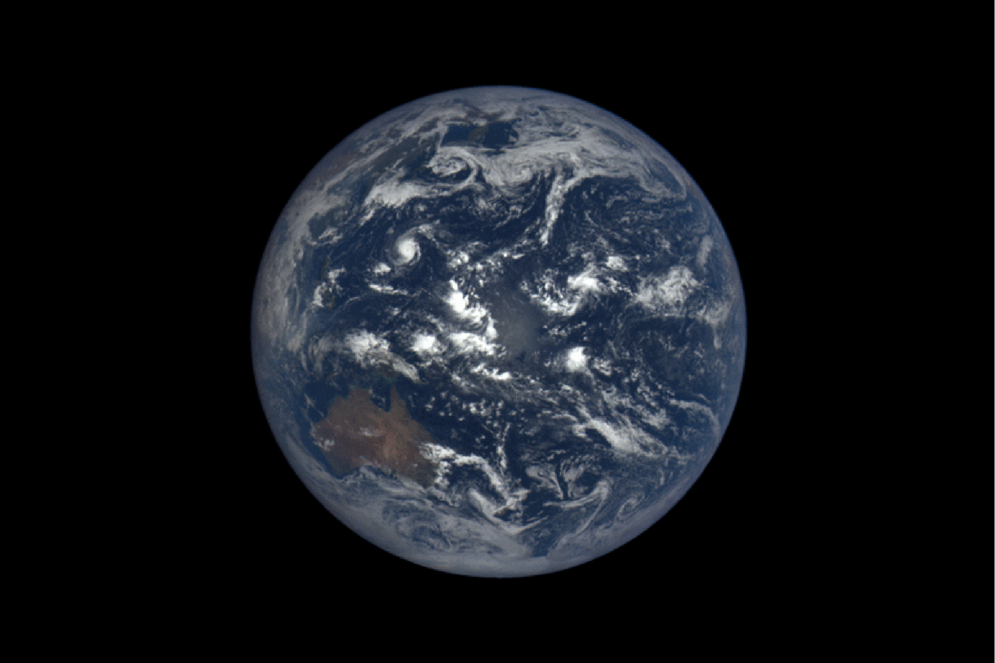 La Terra ripresa dal satellite DSCOVR
