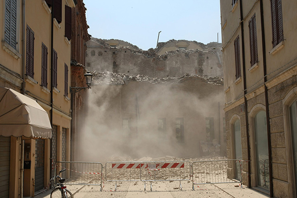 I danni del terremoto a Mirandola