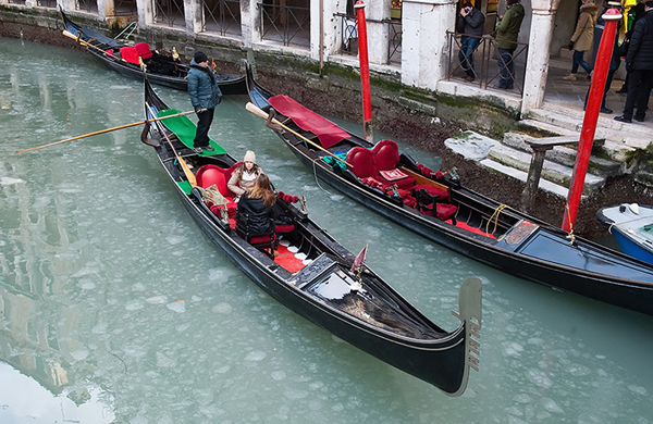 Canali di Venezia ghicciati