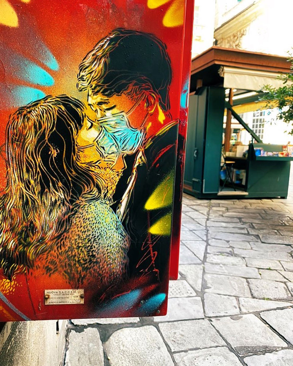 L'amore al tempo del Coronavirus di C215